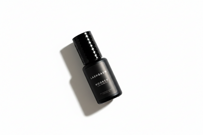 HOOKED LASH ADHESIVE